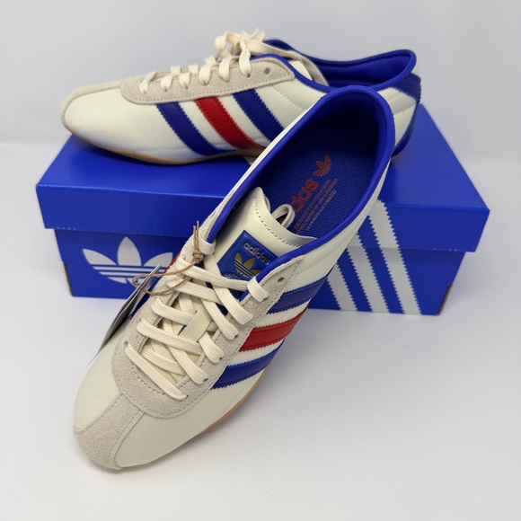 NWT!! Adidas Tokyo Cream White Sneakers with Blue and Red Stripes and Gum Sole - Picture 2 of 6
